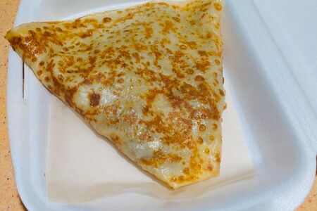 Блин с говядиной, грибами в сливках и сыром