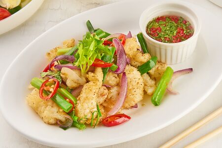 Острые кальмары в чили-соусе