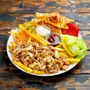 Шаурма на тарелке