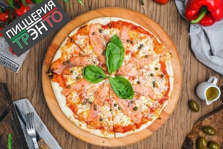 Пицца с лососем