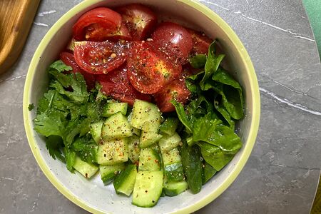 Овощной салат с авокадо