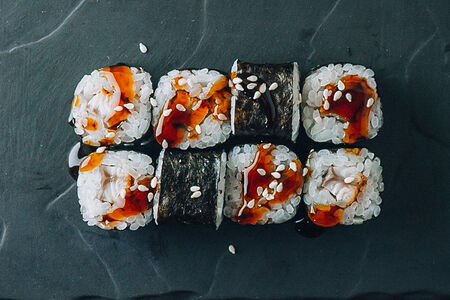 Мини с угрем