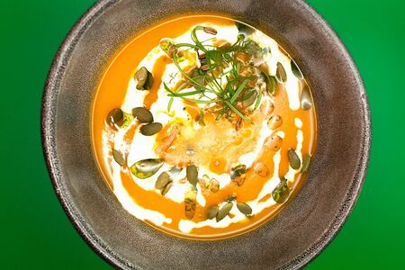 Тыквенный крем-суп с креветками