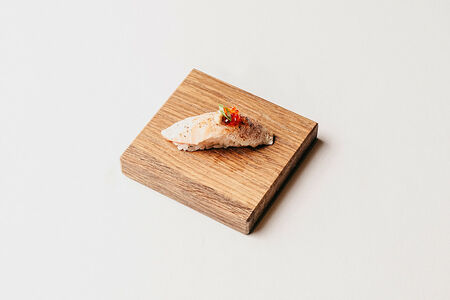 Суши из брюшка лосося