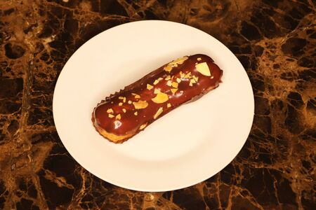 Эклер Классический