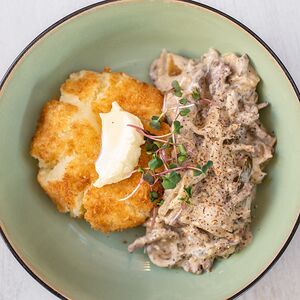 Бефстроганов, картофельный крокет