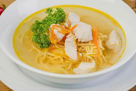 Куриный суп с домашней лапшой / Chicken soup with homemade noodles
