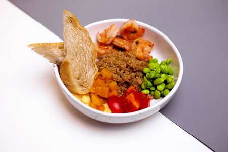 Боул с креветкой