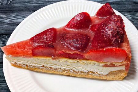 Чизкейк с клубникой