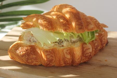 Круассан цезарь