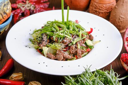 Салат Тайский с говядиной