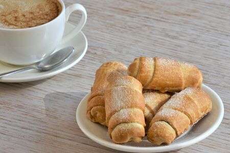 Рогалик с повидлом