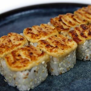 Запеченный ролл Мидии hot 8 шт