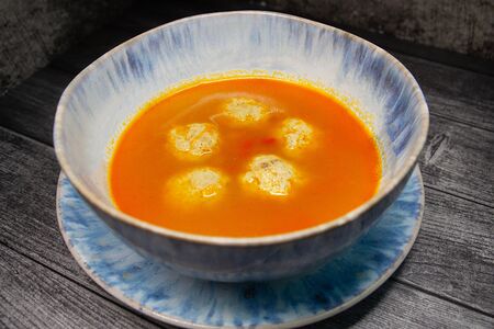 Суп с куриными фрикадельками