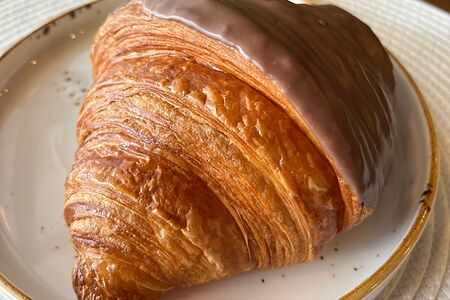 Круассан шоколадный