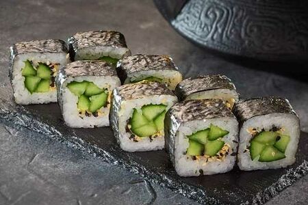 Ролл с огурцом Maxi