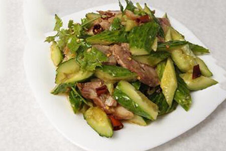 14 Салат из говядины с огурцом