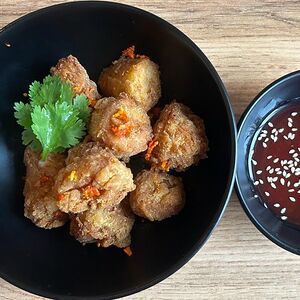 Жареные бананы с шоколадным соусом 