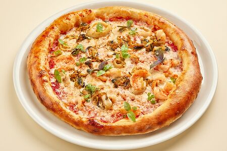 Пицца пикантная с морепродуктами