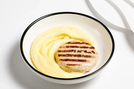 Котлета из индейки с картофельным пюре