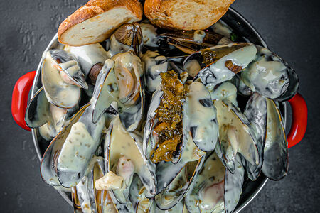 Мидии Алоэ и маскарпоне