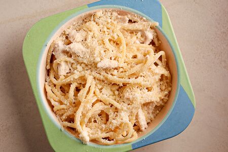 Спагетти с курочкой в сливочном соусе