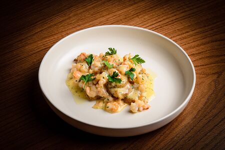 Патата с креветкой