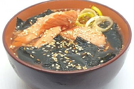 Суп с лососем