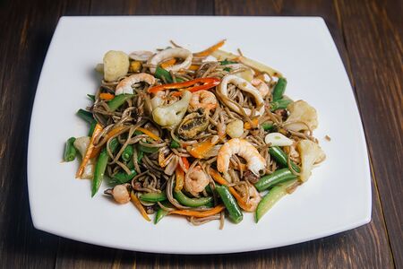 Лапша гречневая с морепродуктами