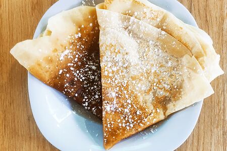 Блин с сахарной пудрой