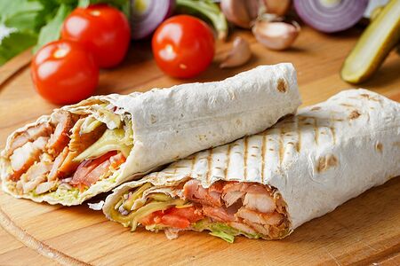 Шаурма Вкус Азии с ананасом и соусом карри