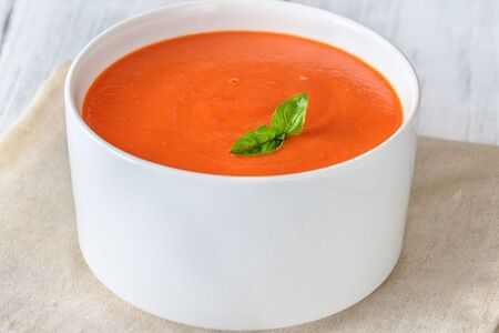 Суп Гаспачо с сыром страчателла