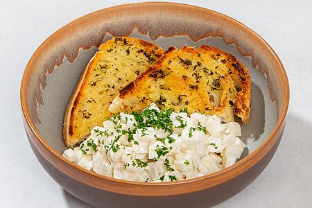 Оливье с кальмаром