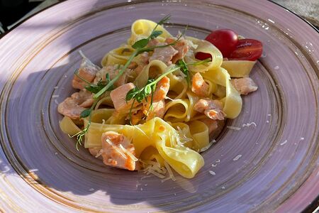 Феттучини с сёмгой