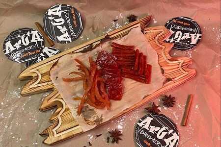 Мясные копчености