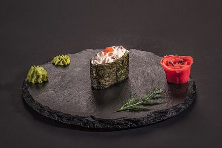 Суши с крабом