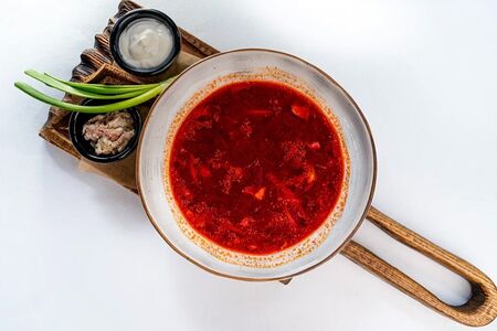 Традиционный борщ с говядиной