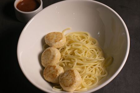 Безглютеновая паста с фрикадельками