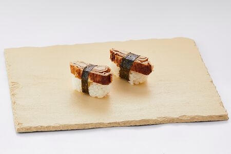 Нигири с японским омлетом