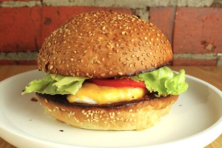 Чикен бургер