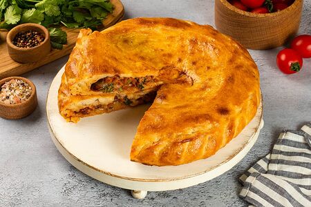 Осетинский пирог Фыдджын с говядиной