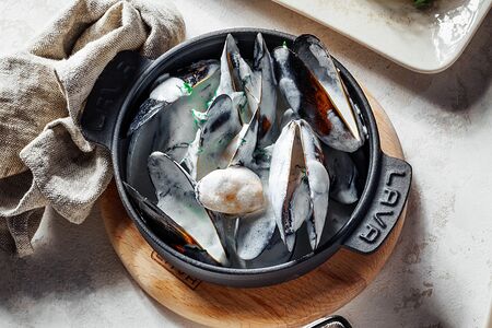 Мидии в сливочном соусе