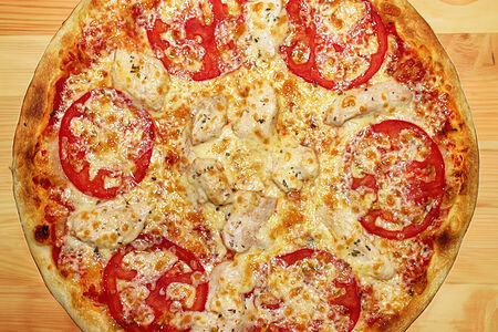 Пицца с курицей