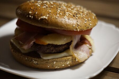 Гамбургер Однажды на диком Западе