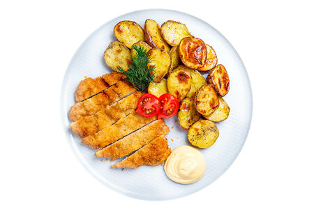 Грудка цыплёнка в панировке с картофелем беби