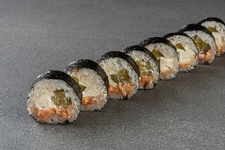 Тейшоку с тартаром из лосося