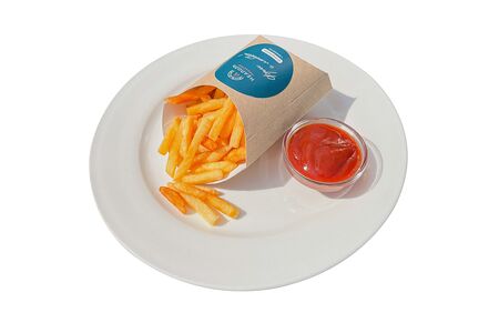 Картофель фри с кетчупом