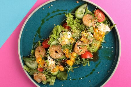 Манго с креветками и крем-чизом