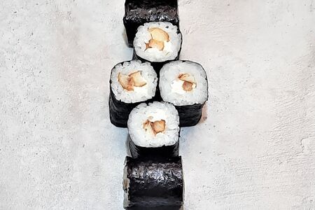 Ролл с сырным омлетом