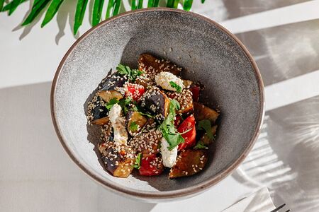 С хрустящими баклажанами